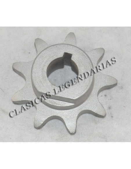 Piñón salida 9 dientes Cota 247 1a serie y Cota 307-309 Ref.216304609