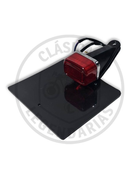 Pilot del darrere quadrat universal amb portamatricules ref.SF20141