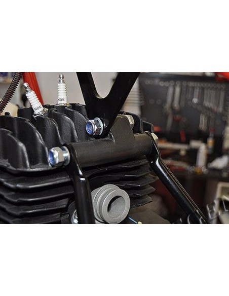 Tornillo tirantes Culata Cota 348-349 ref.009010130